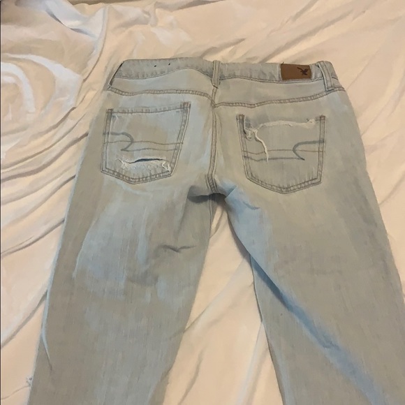American Eagle Distressed Bleached BF Jeans - Picture 6 of 6